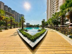 3.5 BHK + Extra Room Apartment For Sale in The Center Court
