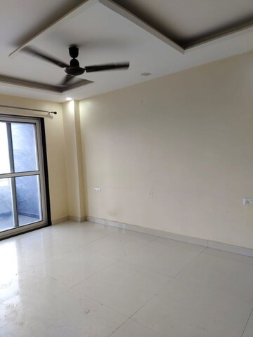 Room in 3 BHK Builder Floor at Sector 57 – for Rent