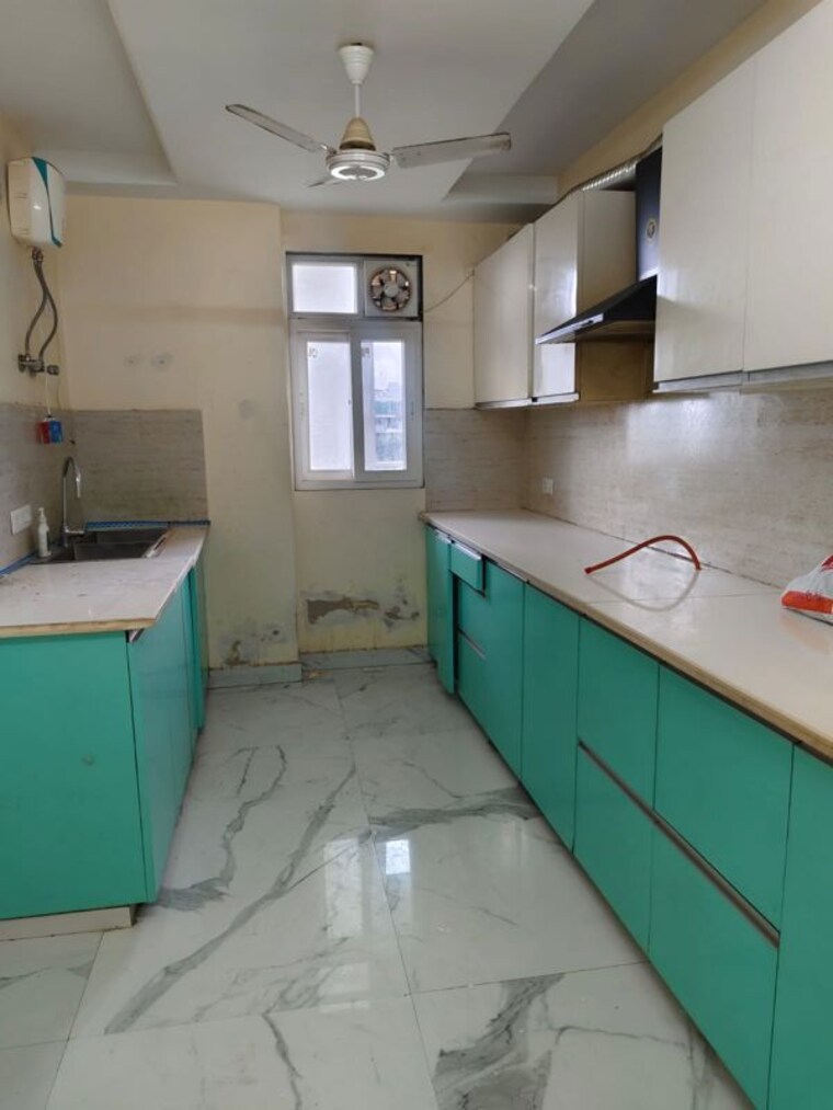 Kitchen, sector 57 3 Bedroom 2100 Sq.Ft. Builder Floor In Sector 57 Gurgaon 9905151