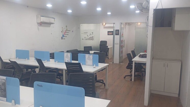 Team Area, sector 63 Commercial Office Space 816 Sq.Mt. In Sector 63 Noida 9905154