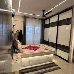 2 BHK + Pooja Room Apartment For Rent in Thanisandra