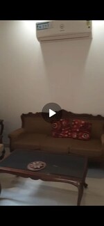 2.5 BHK + Pooja Room 150 Sq.Yd. Builder Floor in East Of Kailash