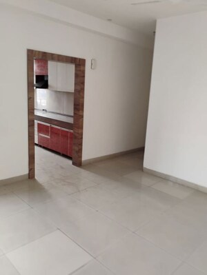 Room in 3 BHK Apartment at Emaar Palm Gardens, Sector 83 – for Sale