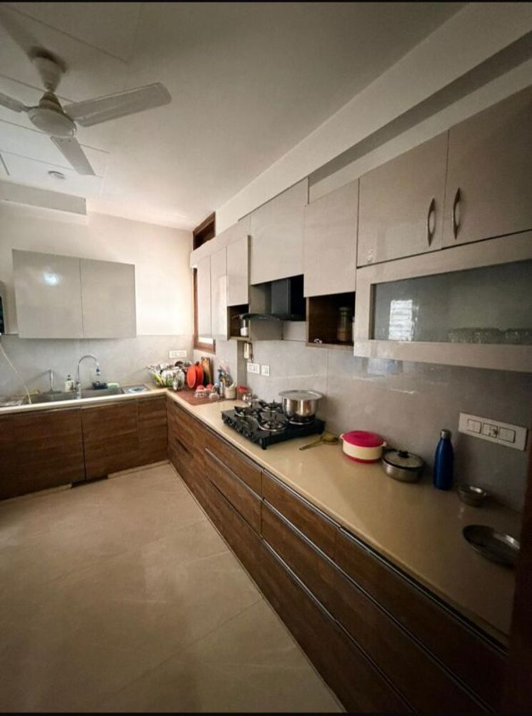 Kitchen, unitech-the-world-spa 5 Bedroom 5200 Sq.Ft. Apartment In Sector 30 Gurgaon 9905236