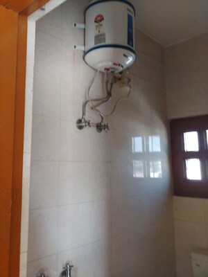 Bathroom in 1 RK Independent House at Sector 21 – for Rent