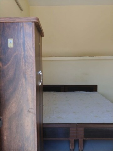 Bedroom in 1 RK Independent House at Sector 21 – for Rent