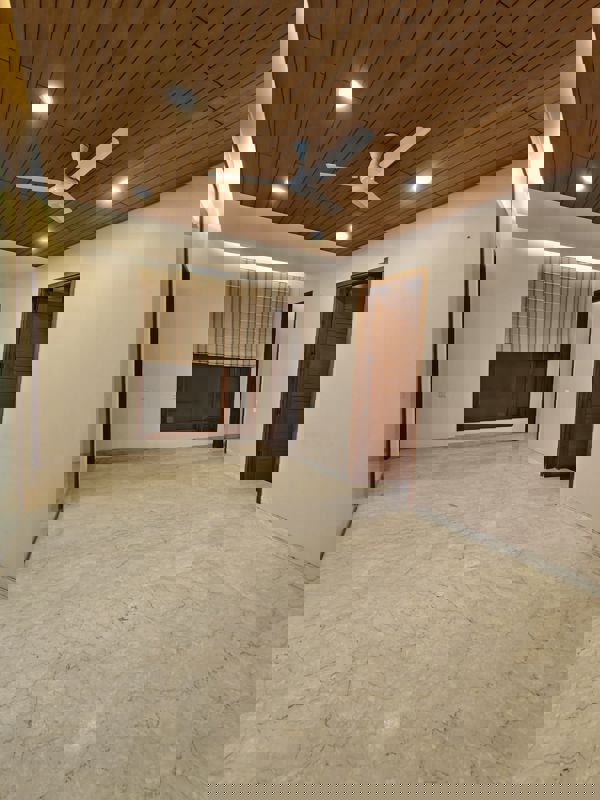 3 BHK + Servant Room Apartment For Sale in Pioneer Park Araya