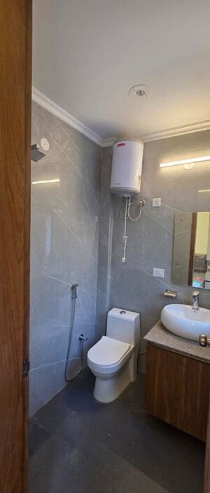 Bathroom in 3 BHK Apartment at Pioneer Park Araya, Sector 61 – for Sale
