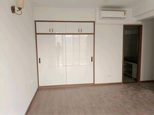 2 BHK Apartment For Rent in Godrej Woods, Sector 43