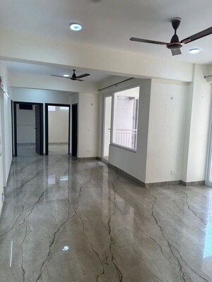 Room in 3 BHK Apartment at Tulip Yellow, Sector 69 – for Rent