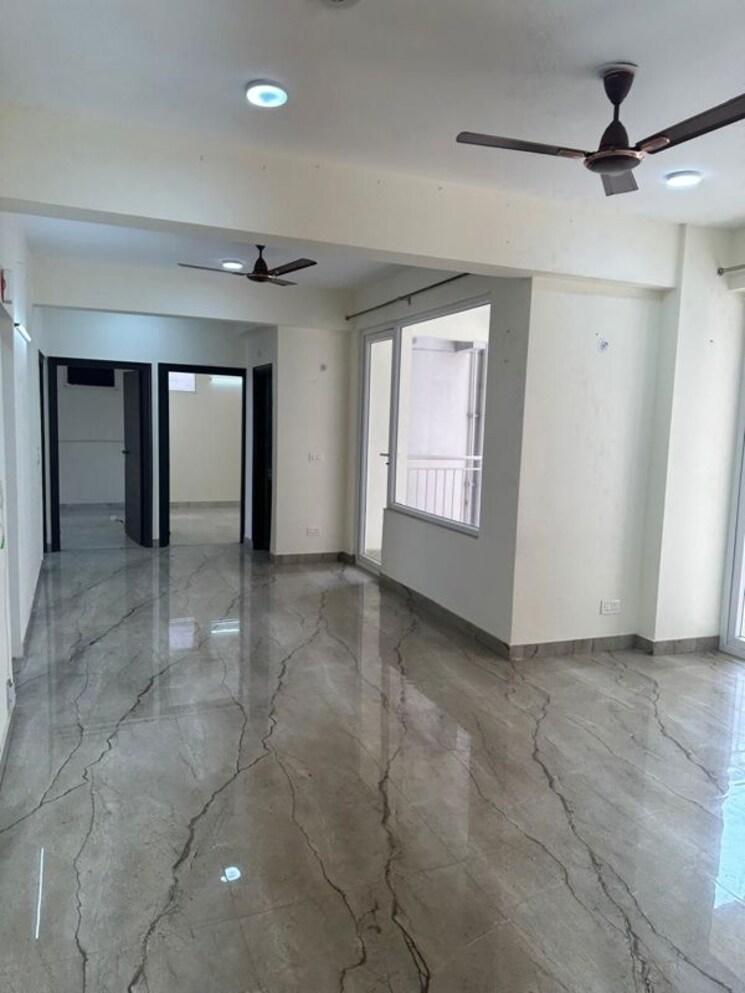 Room, tulip-yellow 3 Bedroom 1704 Sq.Ft. Apartment In Sector 69 Gurgaon 9905288