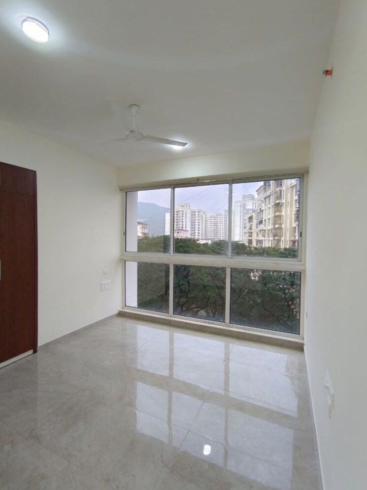 Room, tata-serein 3 Bedroom 1280 Sq.Ft. Apartment In Pokhran Road No Two Thane 9905295