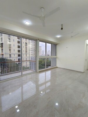 Room in 3 BHK Apartment at Tata Serein, Pokhran Road No Two – for Rent