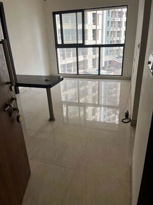2 BHK Apartment For Rent in Lodha Crown Quality Homes, Majiwada