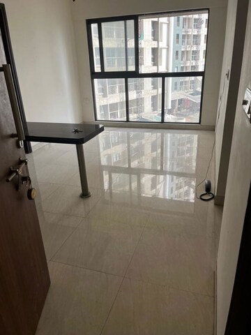 2 BHK Apartment For Rent in Lodha Crown Quality Homes, Majiwada