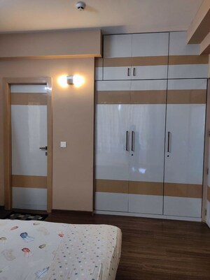 Room in 3 BHK Apartment at M3M Marina, Sector 68 – for Rent