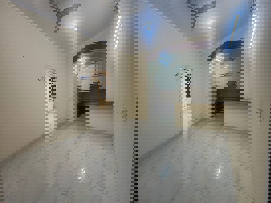 4 BHK + Servant Room Apartment For Sale in DLF The Belaire