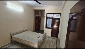 Bedroom in 3 BHK Builder Floor at Tulip Mall, Sector 46 – for Rent