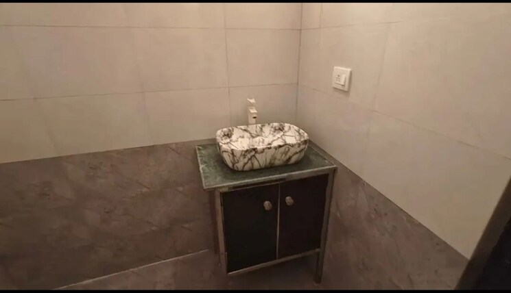 Kitchen, tulip-mall 3 Bedroom 200 Sq.Mt. Builder Floor In Sector 46 Noida 9905405