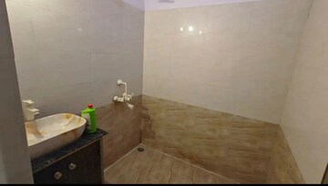 3 BHK Builder Floor For Rent in Tulip Mall, Sector 46