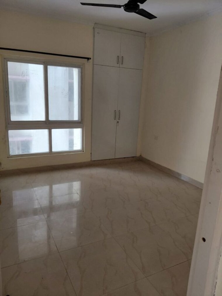 Room, upavp-ganga-yamuna-and-hindon-enclave 4 Bedroom 2050 Sq.Ft. Apartment In Pratap Vihar Ghaziabad 9905438