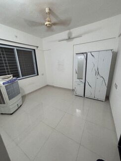 2 BHK + Extra Room Apartment For Rent in Divine Dazzle