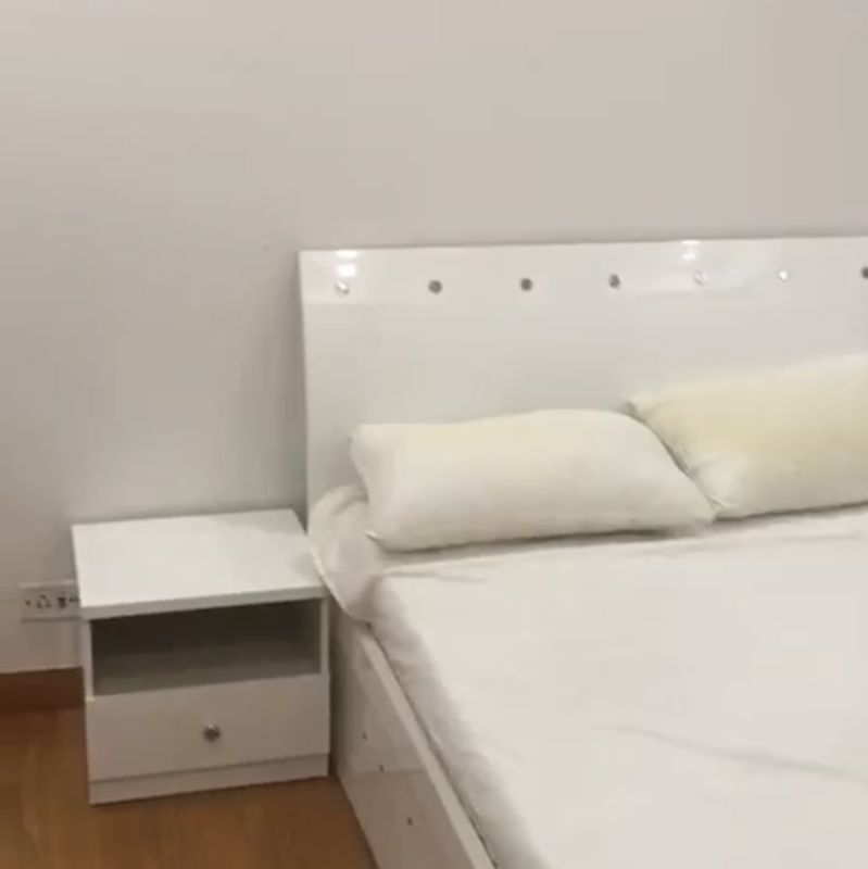 3.5 BHK + Servant Room Apartment For Rent in Jaypee Green Kosmos Phase II