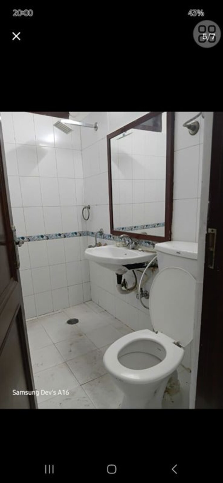 Bathroom, malviya nagar 2 Bedroom 100 Sq.Yd. Apartment In Malviya Nagar Delhi 9905467