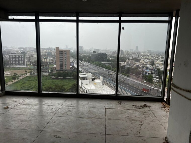 Swimming Pool, sola Commercial Office Space 1623 Sq.Ft. In Sola Ahmedabad 9905482