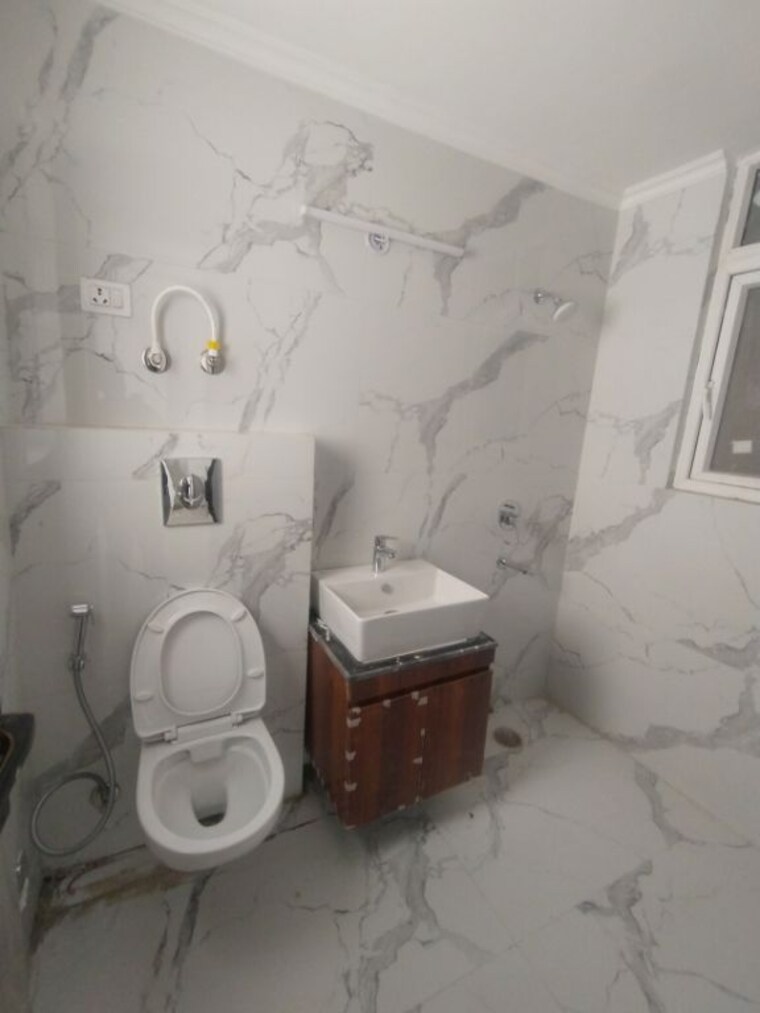 Bathroom, nirala-aspire 3 Bedroom 884 Sq.Ft. Apartment In Sector 16 Greater Noida Greater Noida 9905523