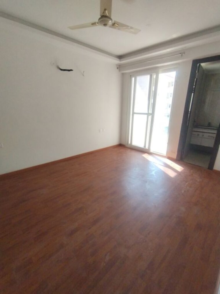 Room, nirala-aspire 3 Bedroom 884 Sq.Ft. Apartment In Sector 16 Greater Noida Greater Noida 9905523