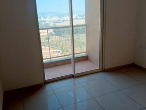 Room in 2 BHK Apartment at Sobha Dream Gardens, Thanisandra Main Road – for Sale