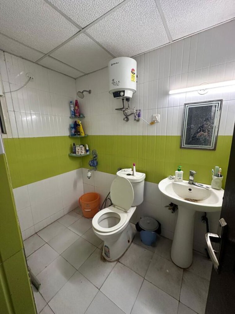 Master Bedroom, amrapali-zodiac 2 Bedroom 950 Sq.Ft. Apartment In Sector 120 Noida 9905555