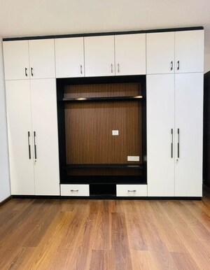 Furnished Amenities in 3 BHK Apartment at Shapoorji Pallonji Joyville Phase 2, Sector 102 – for Rent