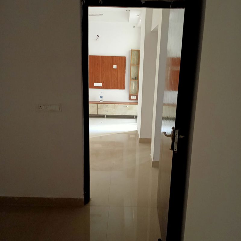 2 BHK + Extra Room 1200 Sq.Ft. Apartment in Supertech The Romano