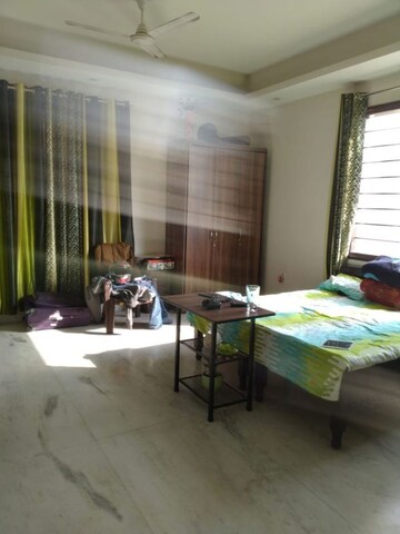 Living Room in 2 BHK Apartment at Sector 21 – for Rent