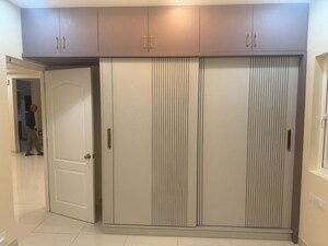 Room in 3 BHK Apartment at Aparna Kanopy Yellow Bells, Kompally – for Rent