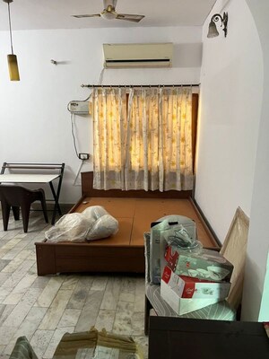 Bedroom in 2 BHK Apartment at Parsvnath Royale Floors, Uattardhona – for Rent