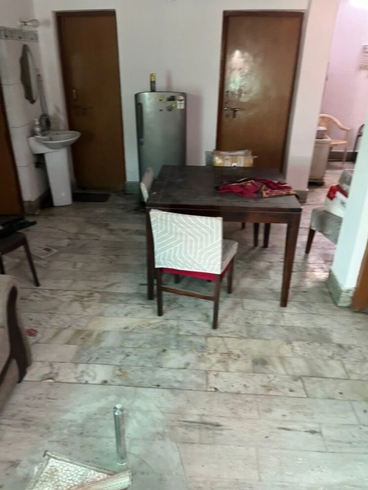  Parking, parsvnath-royale-floors 2 Bedroom 900 Sq.Ft. Apartment In Uattardhona Lucknow 9905608