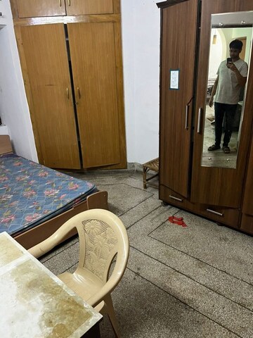 Furnished Amenities in 2 BHK Apartment at Parsvnath Royale Floors, Uattardhona – for Rent