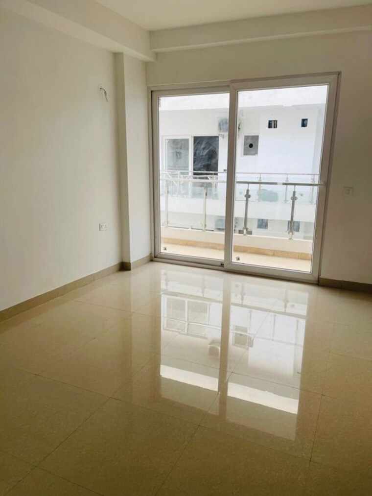 Room, ss-linden 5 Bedroom 3420 Sq.Ft. Builder Floor In Sector 84 Gurgaon 9905613