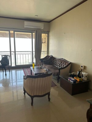 2 BHK Apartment For Rent in Ashok Towers, Parel