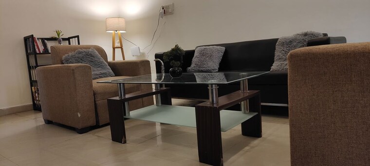 Living Room, unitech-south-city-ii 2.5 Bedroom 1261 Sq.Ft. Builder Floor In Sector 50 Gurgaon 9905654