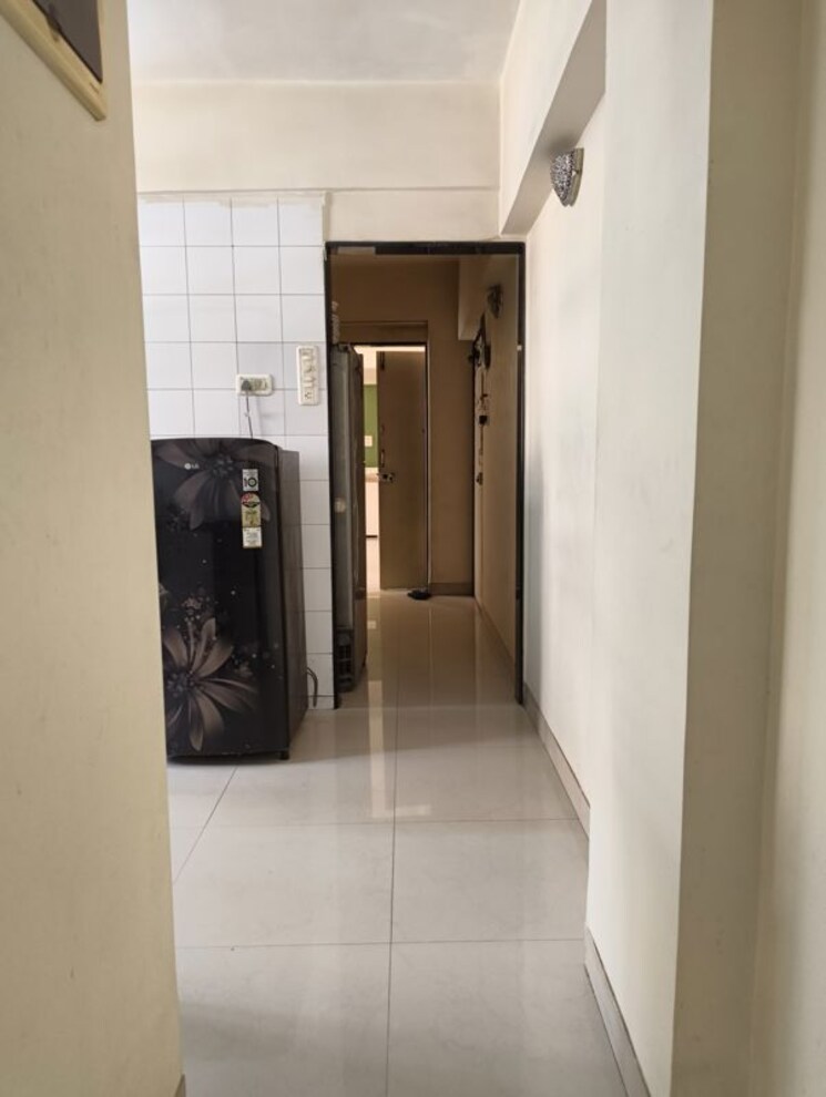 undefined, kaustubh-usha-colony-chs 2.5 Bedroom 900 Sq.Ft. Apartment In Malad West Mumbai 9905678