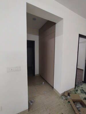 Room in 3 BHK Apartment at 3C Orris Greenopolis, Sector 89 – for Rent
