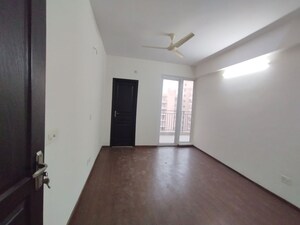 Room in 3 BHK Apartment at 3C Orris Greenopolis, Sector 89 – for Rent
