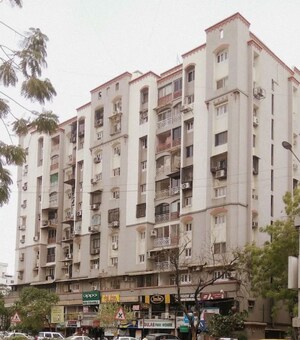 2 BHK Apartment For Rent in Bodakdev