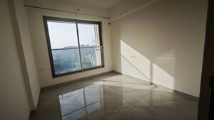 Room in 2 BHK Apartment at Hubtown Seasons, Chembur – for Rent