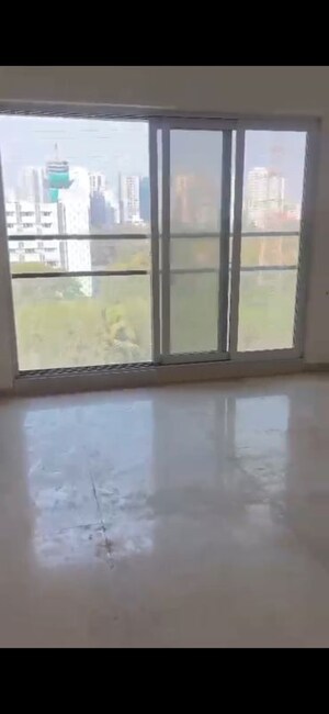 Room in 3.5 BHK Apartment at Sangam The Luxor, Goregaon West – for Sale