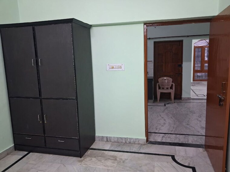 Room, adr-homes 2.5 Bedroom 1100 Sq.Ft. Independent House In Matiyari Lucknow 9905739